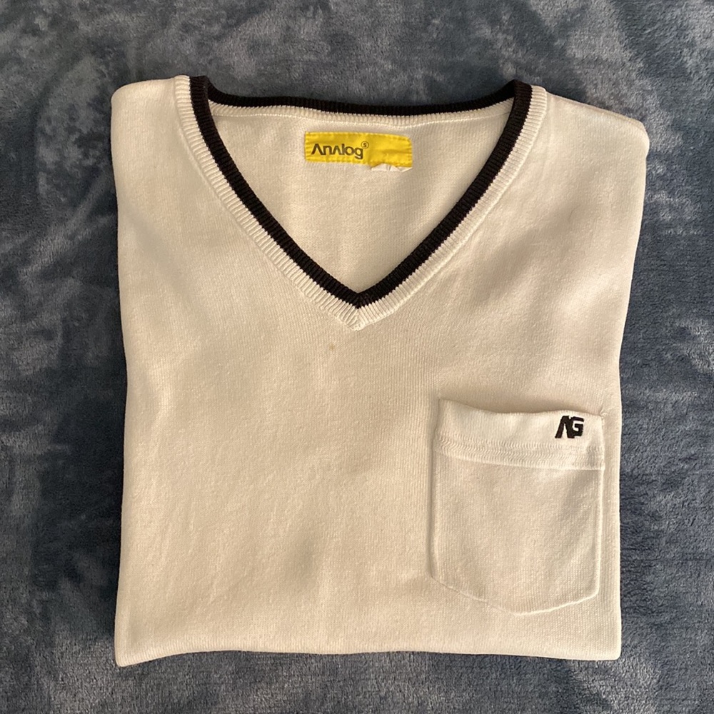 Sporty V-Neck Colton Sweater